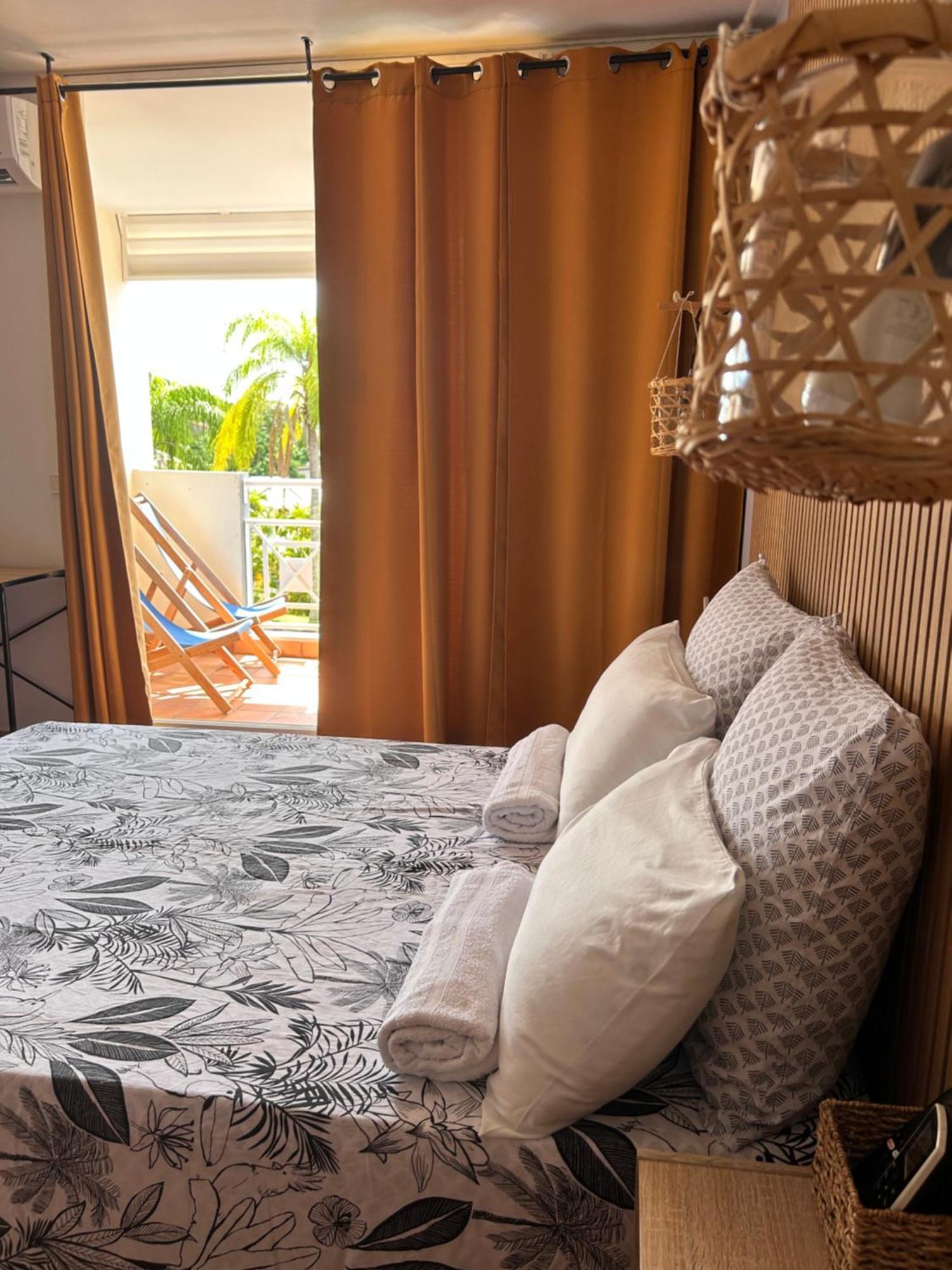 לה טריניטה Charmant Studio A La Residence De La Baie De Tartane מראה חיצוני תמונה